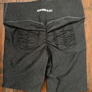 MiniBeast scrunched butt leggings XL NEW W/O TAGS